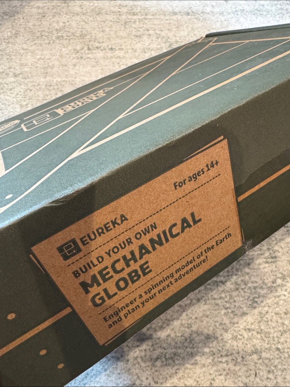 KiwiCo Mechanical Globe Kit — Green Build-Your-Own Learning Toy